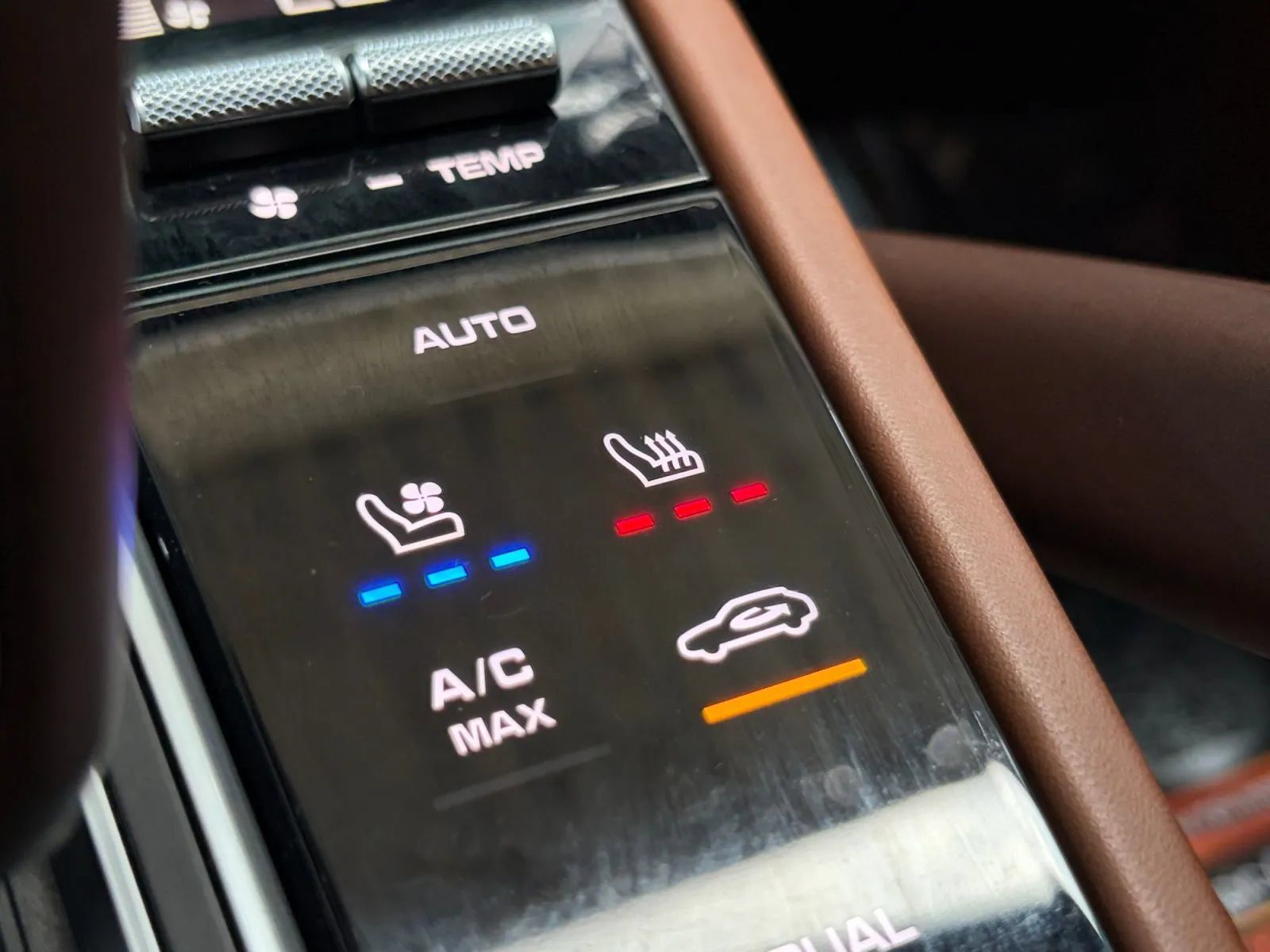 Used 2019 Porsche Cayenne AWD/4WD image 25