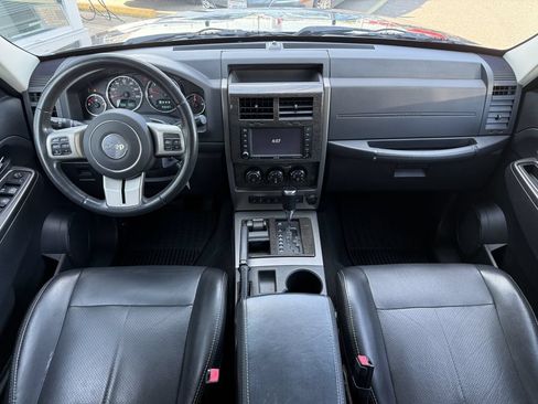 Used 2012 Jeep Liberty Limited Jet w/ Comfort/Convenience Group AWD/4WD image 20