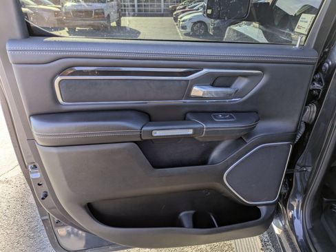 Used 2019 RAM 1500 Laramie image 28