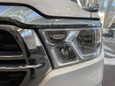 Used 2024 RAM 1500 Big Horn AWD/4WD image 5