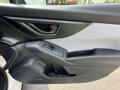 Used 2018 Subaru Crosstrek 2.0i Premium AWD/4WD image 20