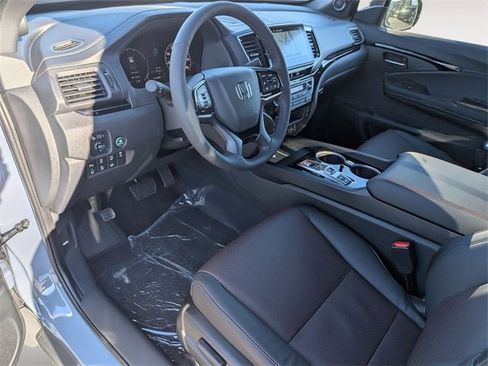 New 2026 Honda Ridgeline Black Edition image 11