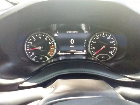 Used 2022 Jeep Renegade Latitude w/ Convenience Group image 31