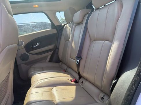 Used 2017 Land Rover Range Rover Evoque SE AWD/4WD image 27