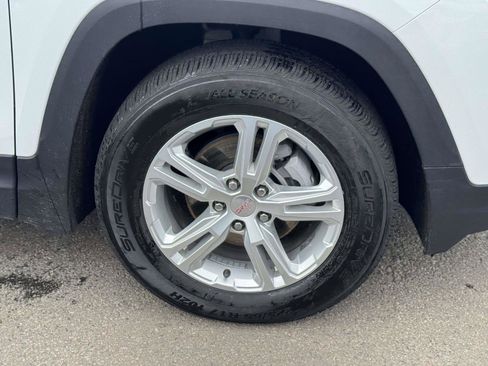 Used 2024 GMC Terrain SLE FWD image 6