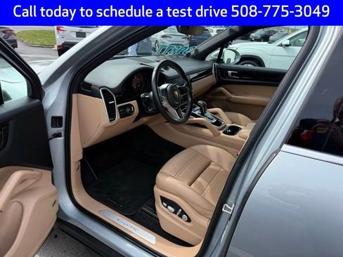 Used 2021 Porsche Cayenne image 16