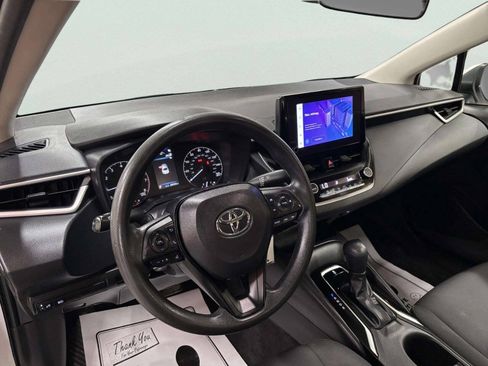 Used 2023 Toyota Corolla LE FWD image 11