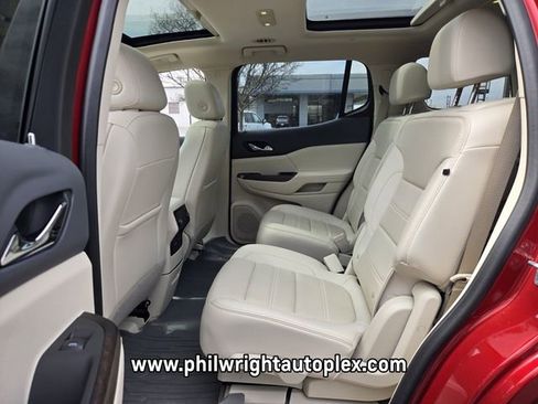 Used 2021 GMC Acadia Denali w/ Denali Technology Package image 11