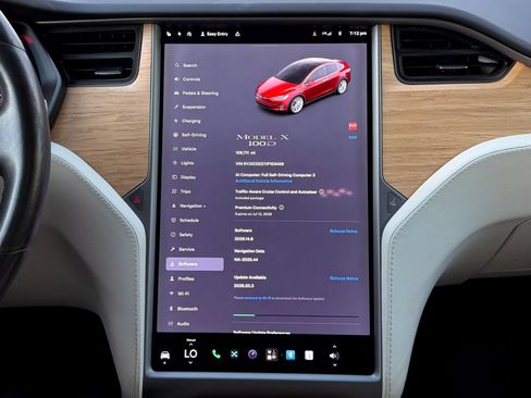 Used 2018 Tesla Model X 100D AWD/4WD image 14