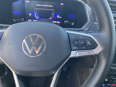 Used 2022 Volkswagen Tiguan SE image 21