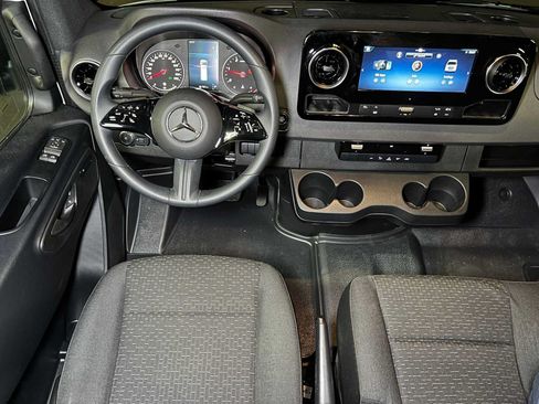 Used 2026 Mercedes-Benz Sprinter 2500 image 40