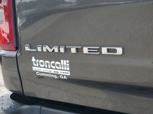 Certified 2022 RAM 1500 Limited RWD image 10