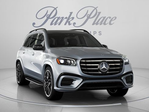 New 2026 Mercedes-Benz GLS 580 4MATIC image 34