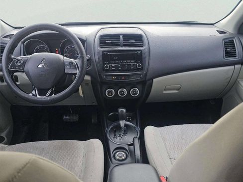 Used 2017 Mitsubishi Outlander Sport ES image 8