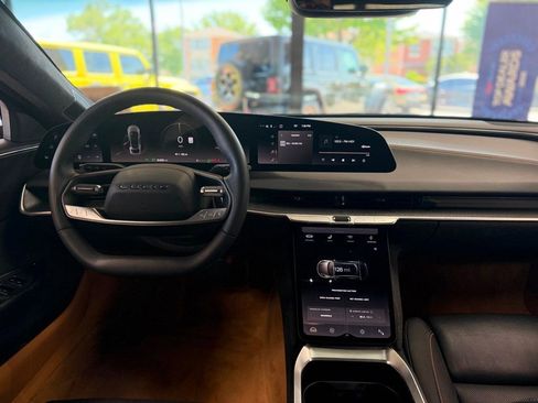 Used 2024 Lucid Air Touring AWD/4WD image 39