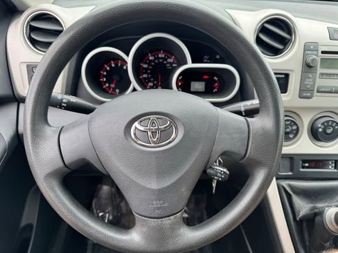 Used 2010 Toyota Matrix FWD image 22