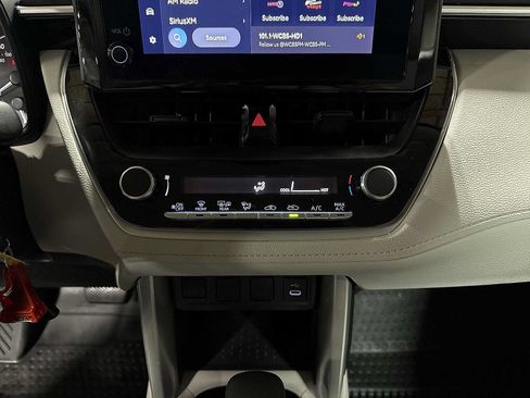 Used 2024 Toyota Corolla Cross L AWD/4WD image 21