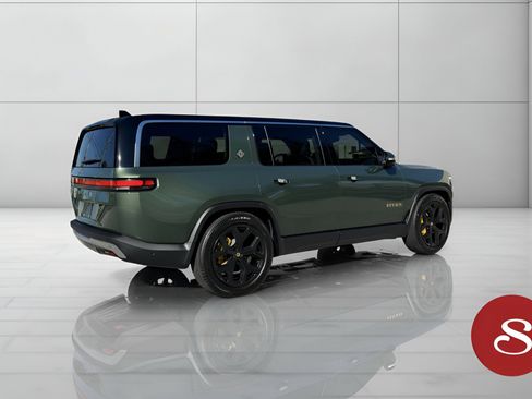 Used 2023 Rivian R1S Adventure image 9