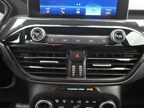 Used 2025 Ford Escape ST-Line AWD/4WD image 19