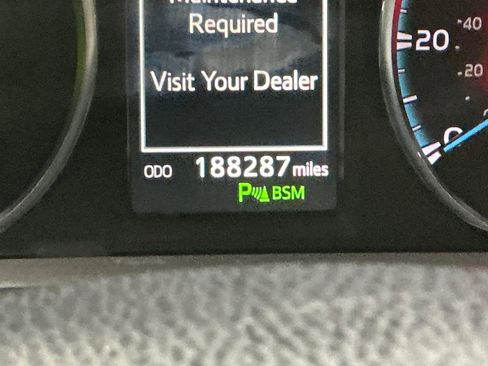 Used 2017 Toyota RAV4 Limited w/ Carpet Mat Package AWD/4WD image 22