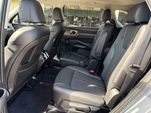 Used 2021 Kia Sorento SX FWD image 18