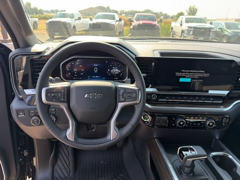 New 2026 Chevrolet Silverado 1500 RST w/ RST All Star Premium Package AWD/4WD image 9