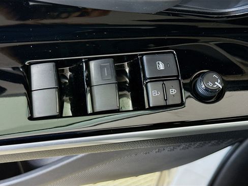 Used 2023 Subaru Solterra AWD image 24