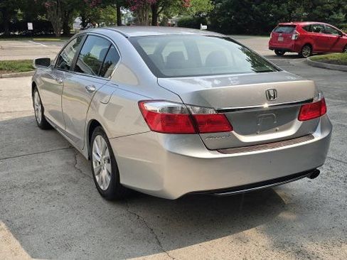 Used 2014 Honda Accord EX image 3