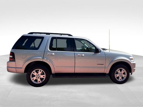 Used 2007 Ford Explorer XLT AWD/4WD image 9