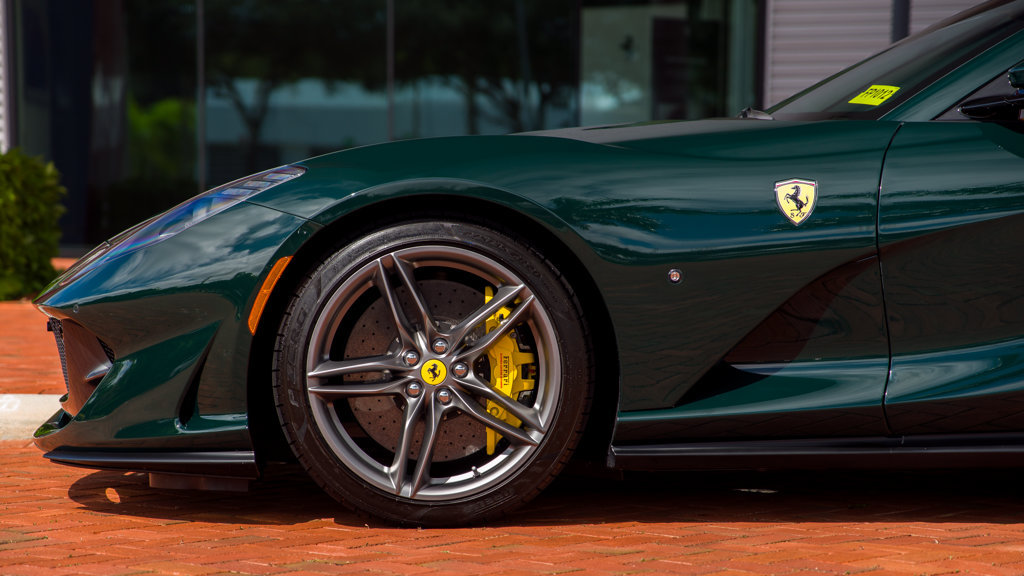 Used 2022 Ferrari 812 GTS RWD image 2
