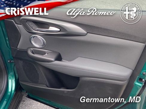 New 2024 Alfa Romeo Tonale Ti image 35