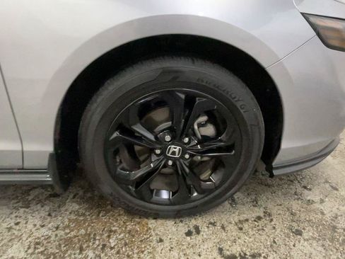 Used 2025 Honda Accord SE image 15