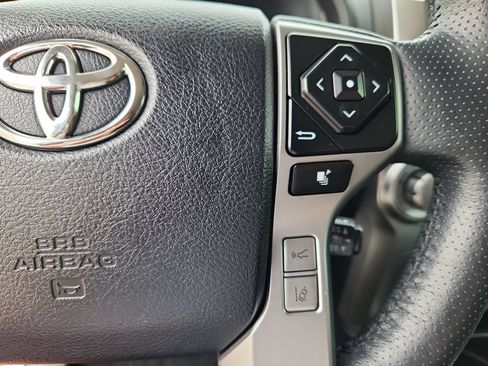 Used 2024 Toyota 4Runner SR5 Premium w/ SR5 Premium Package AWD/4WD image 20