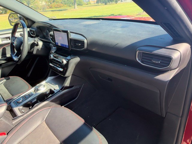Used 2023 Ford Explorer ST-Line w/ Class IV Trailer Tow Package AWD/4WD image 27