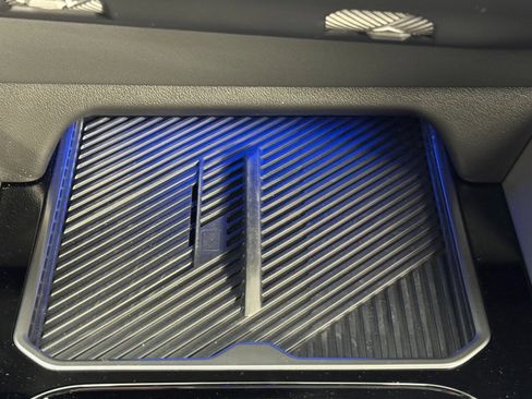 Used 2026 BMW 530i w/ M Sport Package image 33