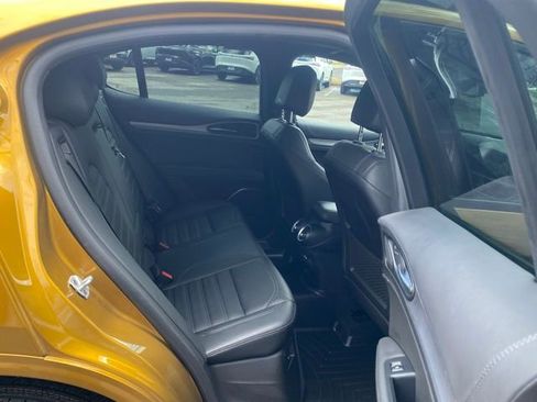 Used 2022 Alfa Romeo Stelvio Veloce image 43
