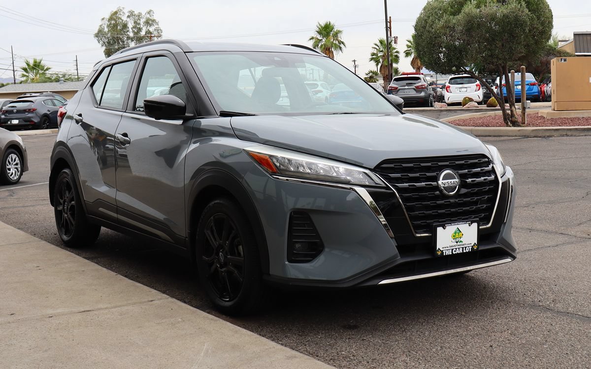 Used 2023 Nissan Kicks SR FWD image 14