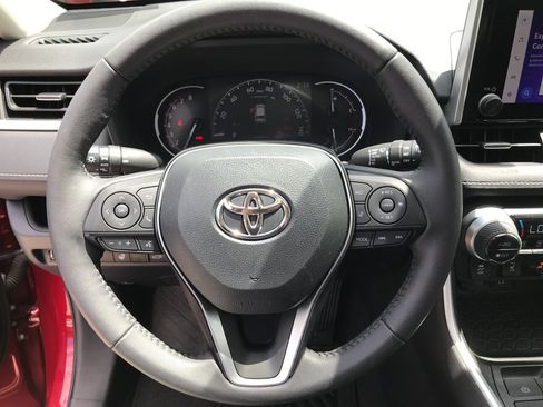 Certified 2023 Toyota RAV4 XLE Premium AWD/4WD image 16