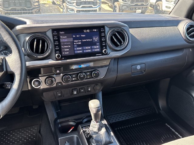 Used 2021 Toyota Tacoma TRD Off-Road AWD/4WD image 31