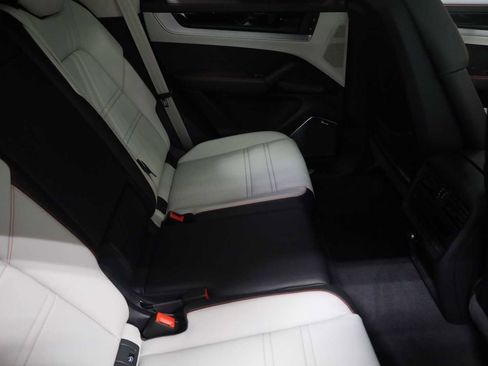 New 2025 Porsche Cayenne GTS image 36