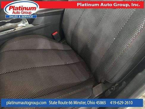Used 2016 Chevrolet Equinox LT w/ Convenience Package FWD image 11