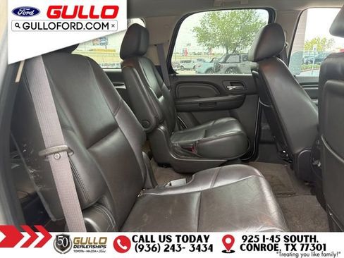 Used 2012 GMC Yukon Denali RWD image 3