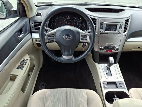 Used 2014 Subaru Outback 2.5i Premium AWD/4WD image 12