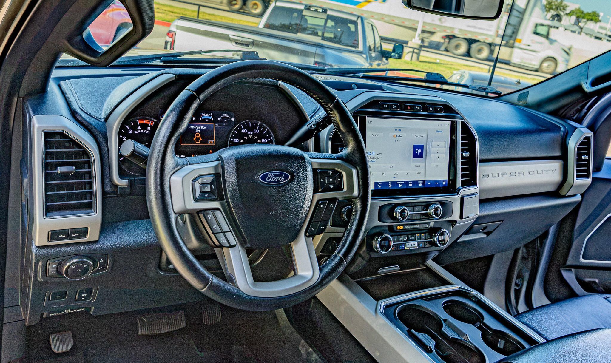 Used 2022 Ford F350 Lariat w/ Lariat Ultimate Package AWD/4WD image 16
