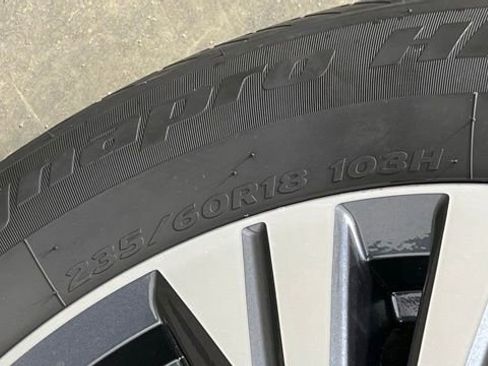 Used 2023 Nissan Rogue SV image 41