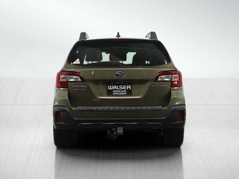 Used 2019 Subaru Outback 2.5i Premium AWD/4WD image 4