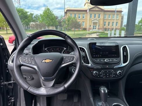 Used 2019 Chevrolet Equinox Premier FWD image 15