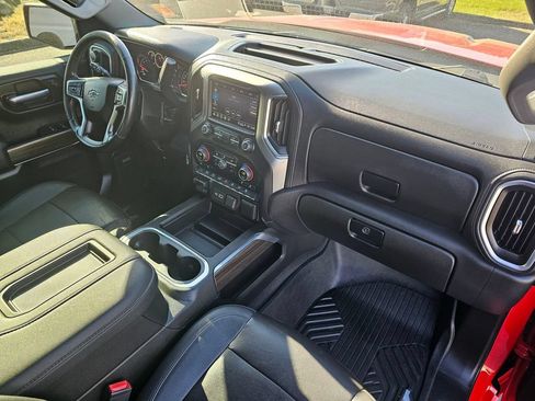Used 2021 Chevrolet Silverado 1500 LT Trail Boss AWD/4WD image 11
