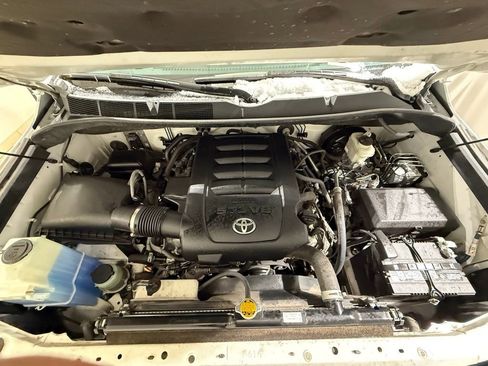 Used 2018 Toyota Tundra Limited image 10