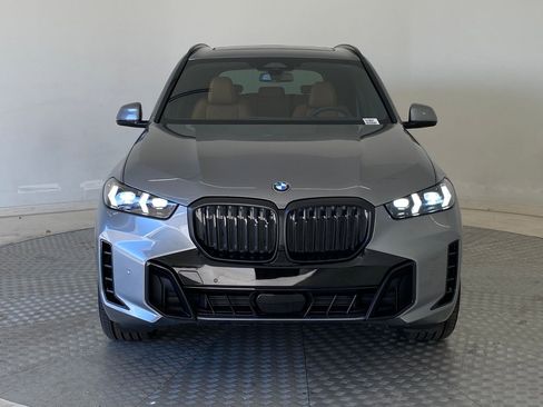 New 2026 BMW X5 xDrive40i w/ M Sport Package image 5
